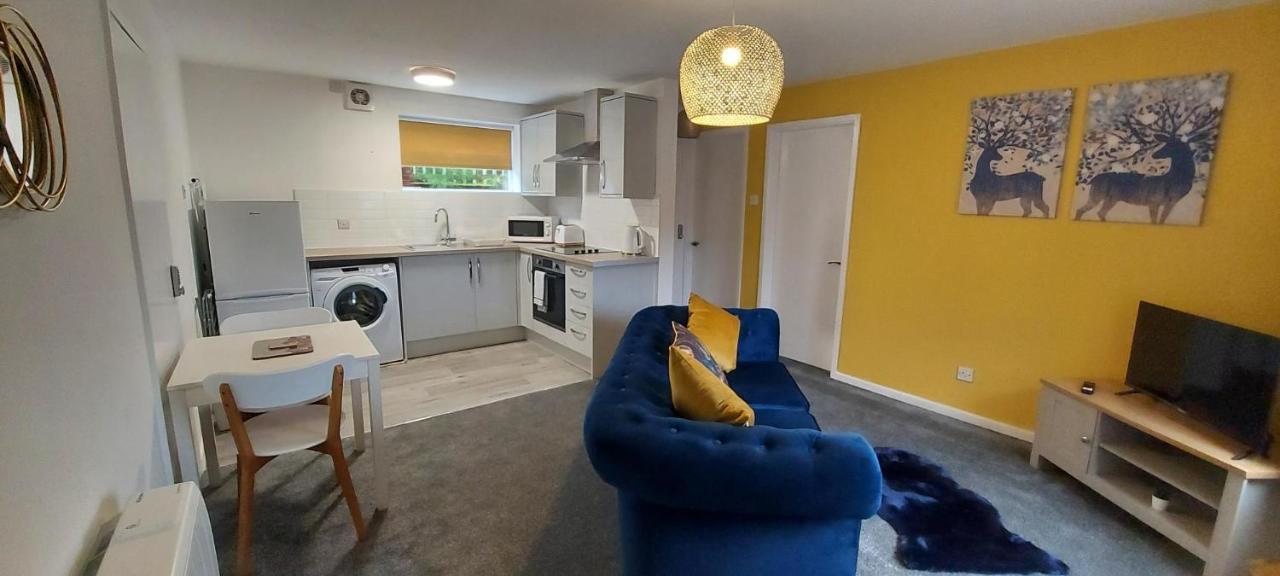 The Tackeroo Suite Hednesford Экстерьер фото